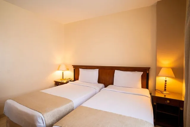 غرفة قياسية بسريرين مزدوجين، Swiss Inn Nile Hotel 1/10