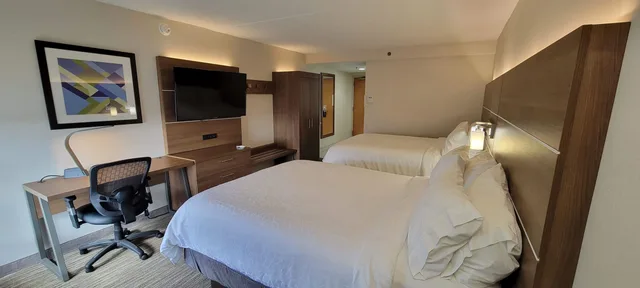 غرفة بسريرين كوين، Holiday Inn Express Edgewood Aberdeen Bel Air 4/6