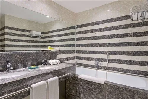Luxury, Single, Royal Tulip Brasilia Alvorada 1/1