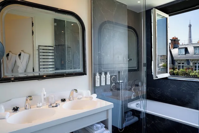 Aurore, Suite, Queen Bed، Hotel Le Narcisse Blanc Spa 2/3