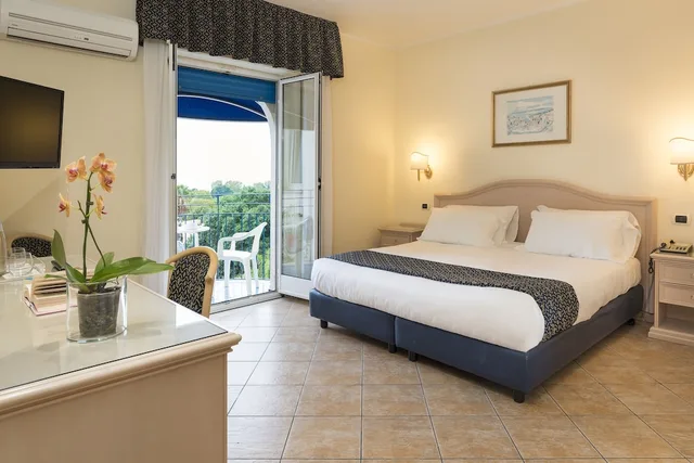 غرفة قياسية بإطلالة على البحر، Sant Alphio Garden Hotel & Spa 1/3