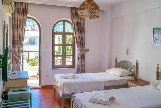 Standard, Twin Beds, Beach Front, Mountain View، Diplomat Hotel 1/6