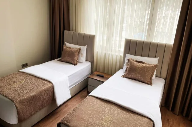 جناح عائلي، Bayrak Grand Hotel 2/7