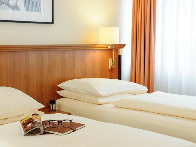 غرفة قياسية بسريرين منفصلين، Mercure Hotel Muenchen Altstadt 7/10