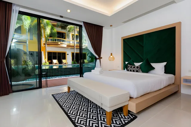 Room, King Bed, Pool Access، Buasri Boutique Patong 1/1