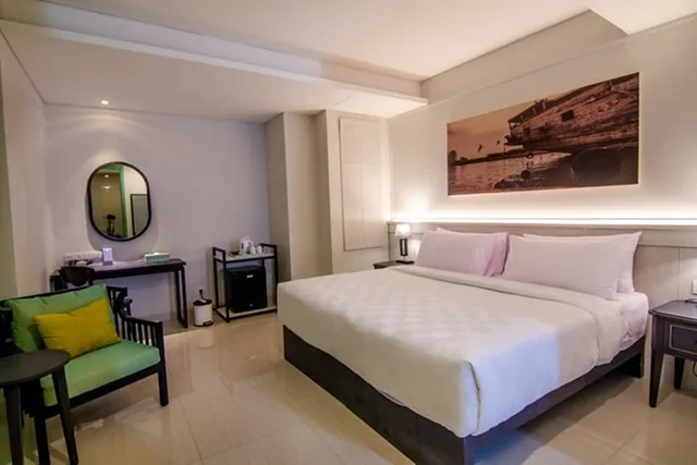 Executive Suite Room, Jambuluwuk Thamrin Hotel 7/12