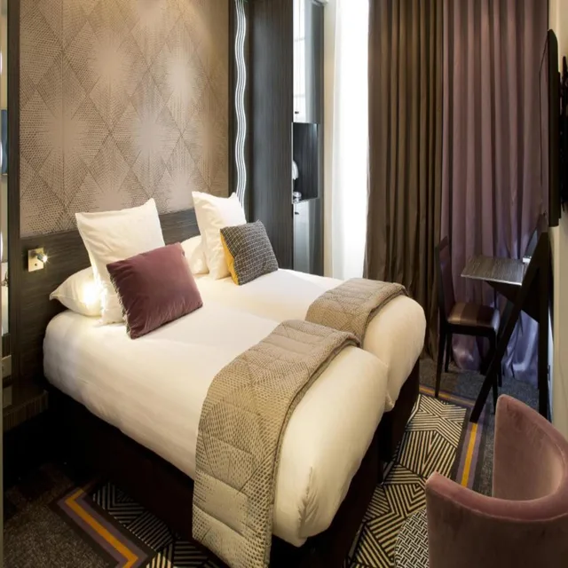 جناح جونيور بسريرين، Hotel Le Mondial, BW Premier Collection 1/1