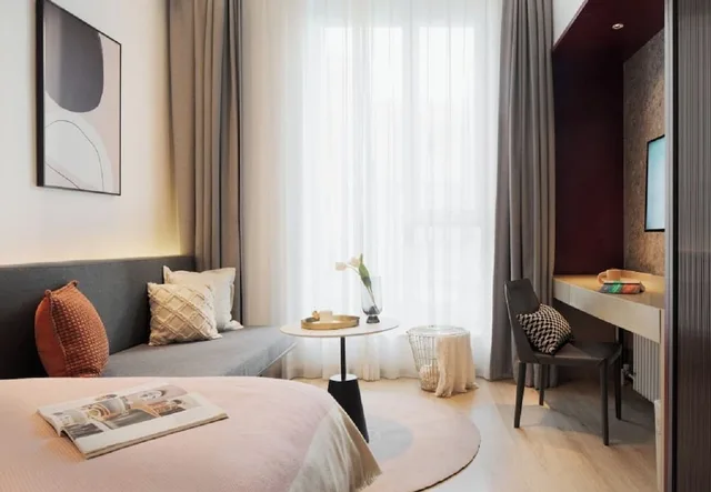غرفة تنفيذية ثلاثية بسرير كوين مع أريكة، base-Sanlitun Serviced Apartment 3/10