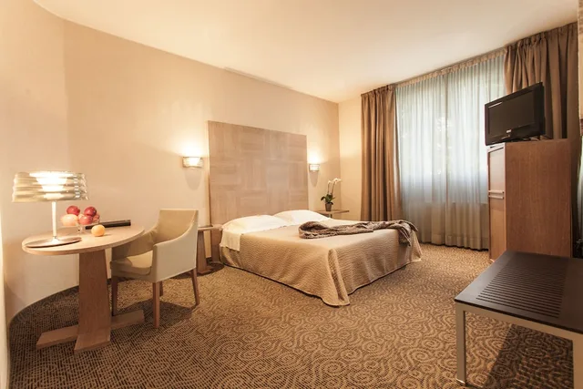غرفة قياسية بسرير كينج، Hotel Cora 2/8