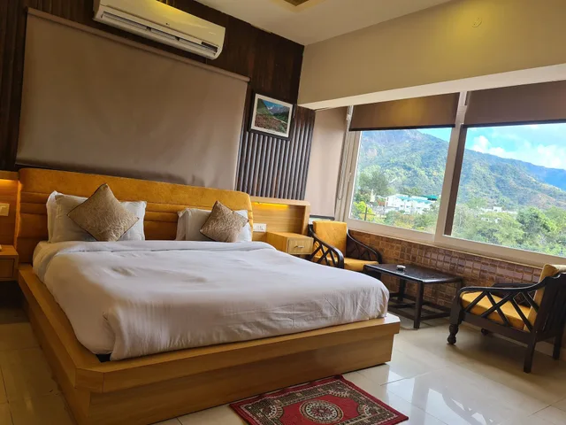 غرفة سوبيريور بسرير مزدوج، Hotel Rajpur Heights 2/4