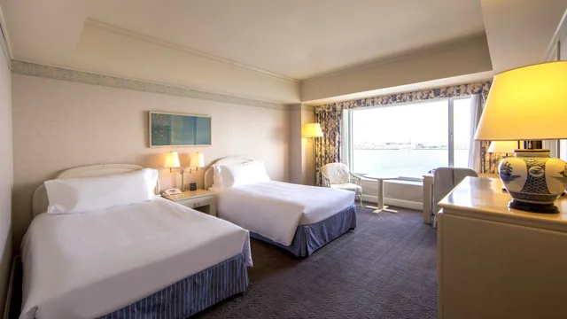 جناح جونيور بسريرين منفصلين بمنطقة جلوس، InterContinental Yokohama Grand 1/2