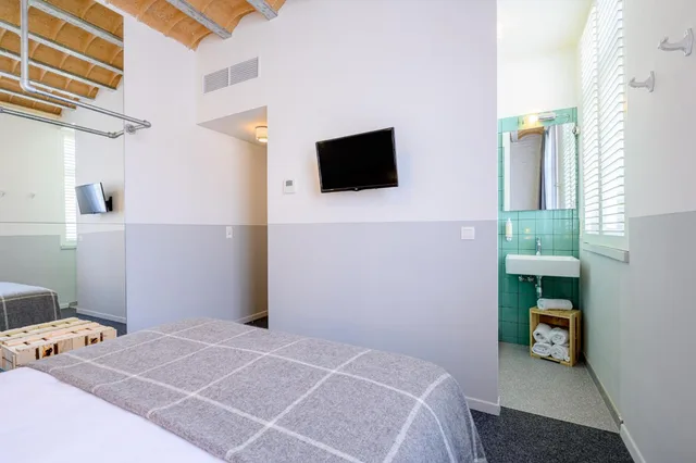غرفة مريحة بسرير كينج، Hotel A La Grande Cloche 3/5