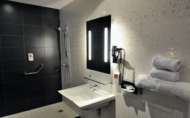 غرفة سوبيريور رباعية، Kyriad Prestige Perpignan Centre del Mon 5/6