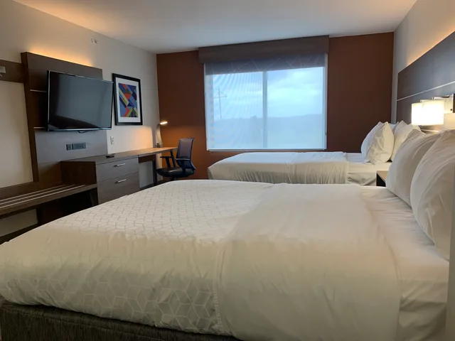 غرفة بسريرين كوين، Holiday Inn Express Hotel And Suites Franklin Oil City 1/1
