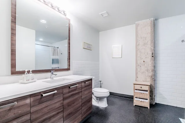 3 Bedrooms, Elite, Apartment, 1 Queen and 2 King Beds, Pool View, Executive Level, Luxury Downtown Dallas Stay by Amyfinehouse 8/10