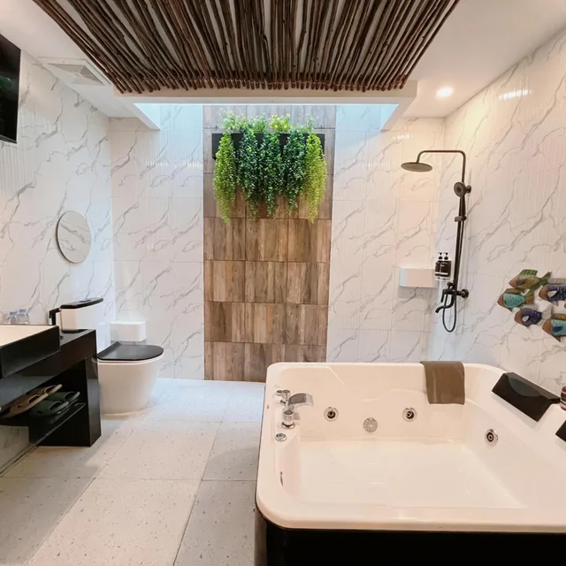 غرفة تنفيذية بجاكوزي، Oak Tree Urban Jakarta 3/4