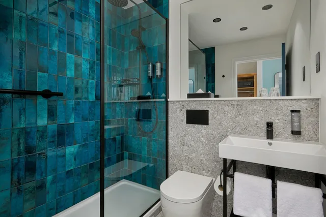 غرفة تنفيذية بسريرين مزدوجين مع أريكة، Waterford Marina Hotel 2/3