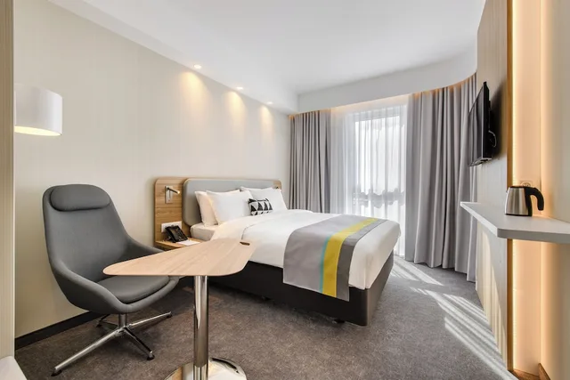 غرفة قياسية بسرير كينج، Holiday Inn Express Rzeszow Airport 9/10