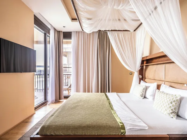 Panorama, Junior Suite, King Bed, Sofa، St Martins Therme Und Lodge 1/4