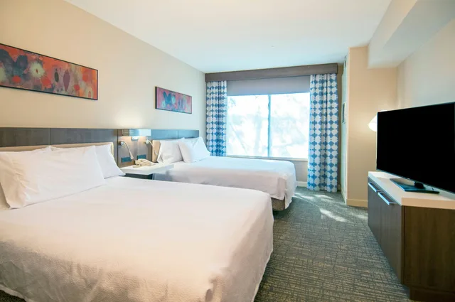 جناح بسريرين كوين بغرفة نوم واحدة، Hilton Garden Inn Jackson Pearl 1/2