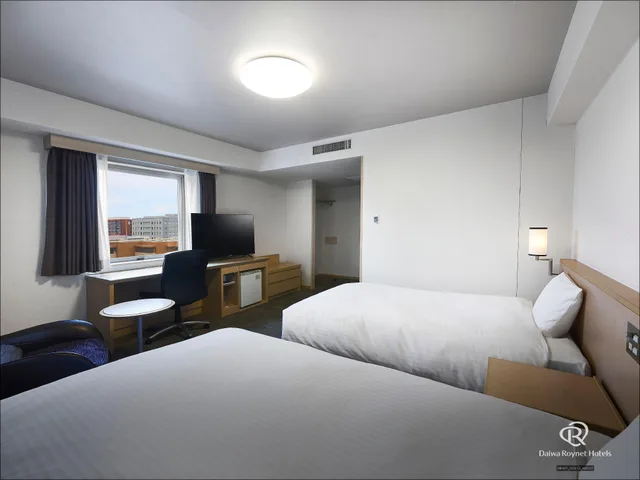 Semi Room, Triple, Single Bed, 2 Semi Double Beds، Daiwa Roynet Hotel Hakata Gion 1/2
