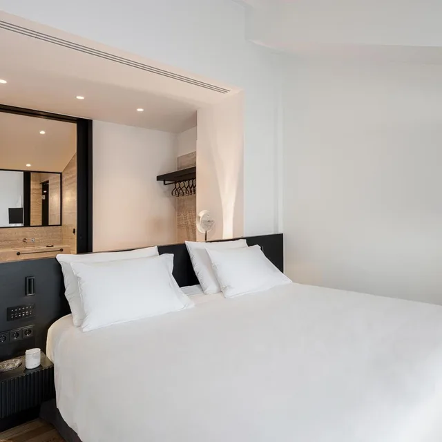 Superior, Suite, Sea Front, Hot Tub, Balcony، The Tanneries Hotel and Spa 1/4