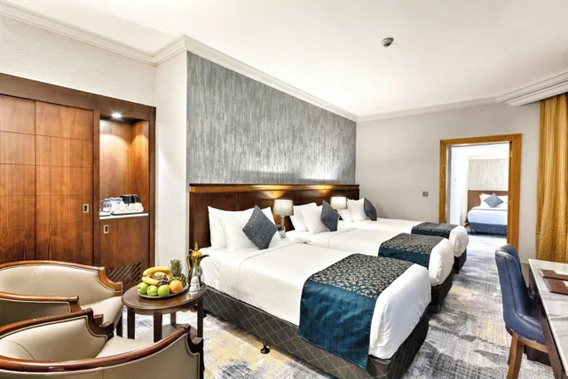 غرفة عائلية، نزل رويال(Nozol Royal Inn Hotel) 4/7