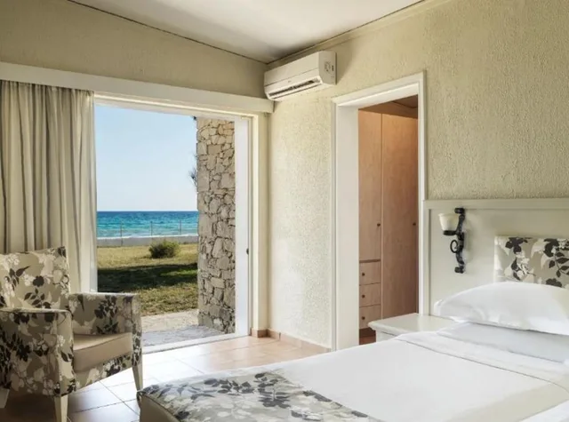 Room, Twin Beds, Water Front، Civitel Creta Beach 9/9