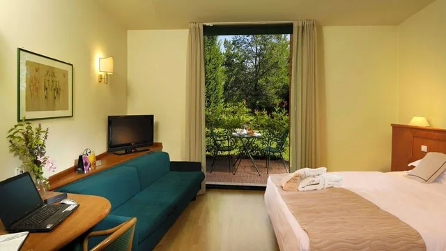 غرفة سوبيريور، Phi Hotel Emilia 6/8