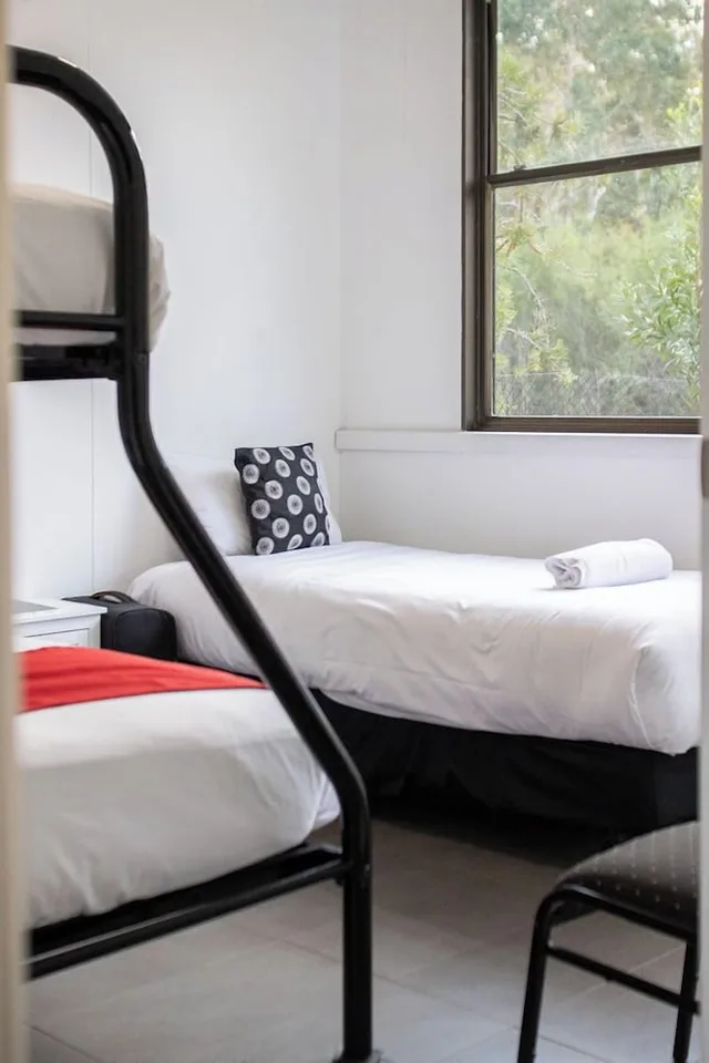 3 Bedrooms, Pinnacle, Cottage, 1 Queen and 1 Single Bed, King and Queen Bed, Bunk Bed، The Grampians Motel 10/10