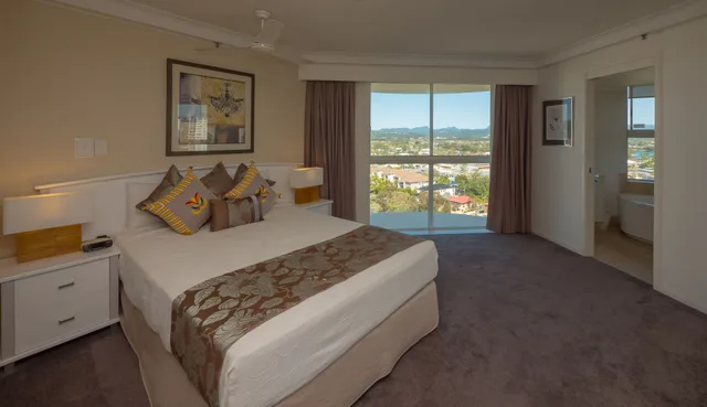 غرفة قياسية بسرير كوين وسريرين منفصلين بغرفتي نوم، Burleigh Surf Apartments 1/8