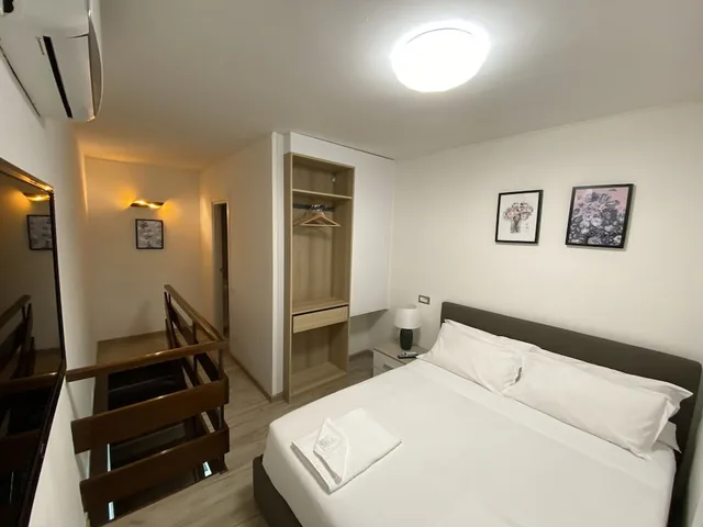 apartment, garden area، The Place In Rome 2/10