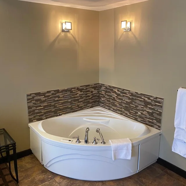 Superior, Suite, Queen Bed, Microtel Inn Suites By Wyndham Timmins 7/10