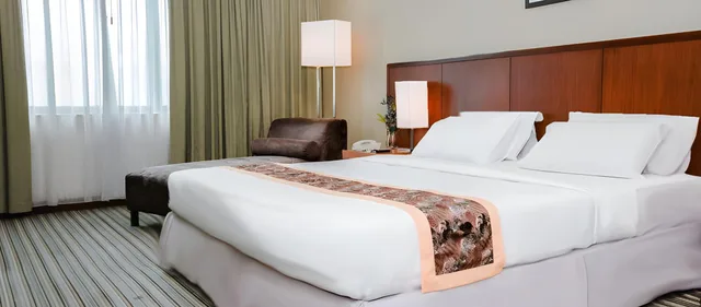 غرفة ديلوكس تنفيذية بسرير مزدوج، Rh Hotel 2/2