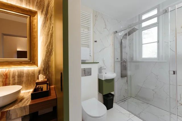 غرفة بسرير كوين، HOTEL PARK - TERME DOBRNA 1/1