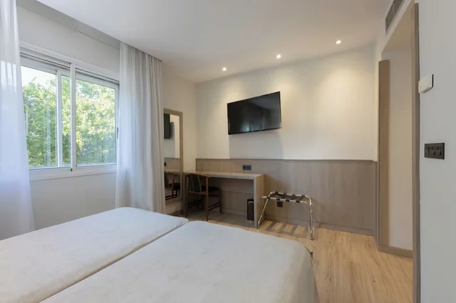 Room, Single, Double or Twin Bed، Casanova 1/10