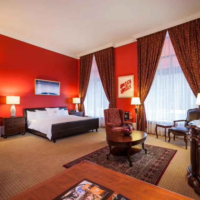 جناح تنفيذي بسرير كينج، LHotel Montreal 2/8