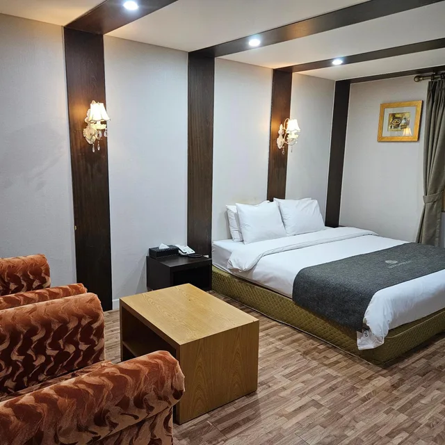 غرفة ديلوكس بسرير مزدوج، Suwon Symphony Tourist Hotel 2/6