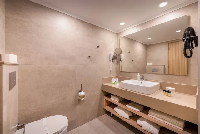 غرفة قياسية بسرير كوين، Delphin Deluxe Resort 10/10