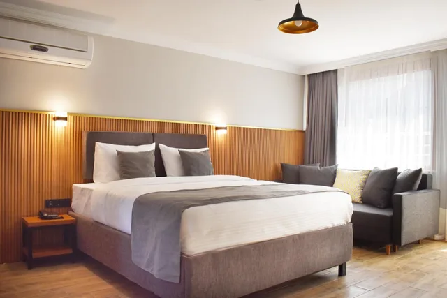 غرفة ديلوكس بسرير كوين مع أريكة، Vera Taksim Hotel 1/4