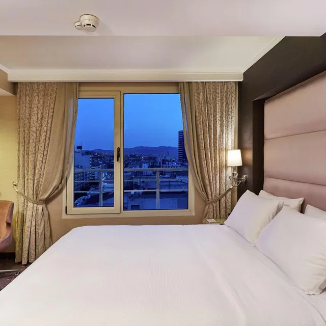 Room, Single, Doubletree By Hilton Hotel Izmir Alsancak 12/28