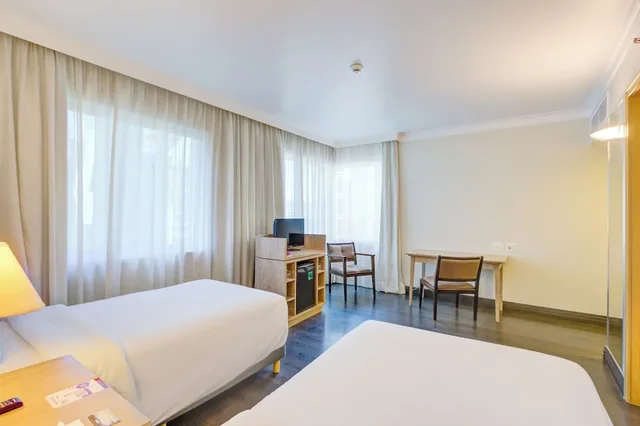 غرفة سوبيريور بسريرين منفصلين، Park Inn By Radisson Berrini 8/10