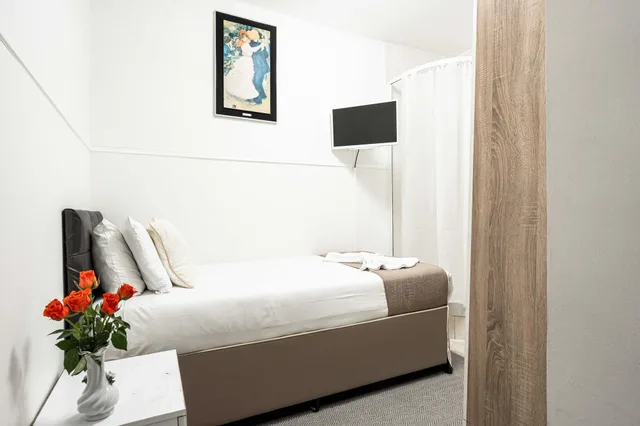 غرفة قياسية مفردة بحمام مشترك، Lancaster Court Hotel 1/3