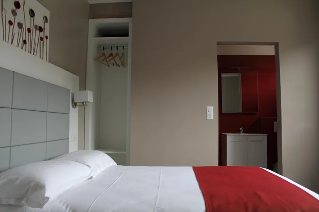 غرفة بسرير مزدوج، Hotel Le Quincangrogne 3/9