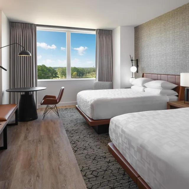 Guest Room, 2 Queen Beds, Golf Course View, Club Lounge Access, Sheraton Flowood The Refuge Hotel & Conference Center 1/8