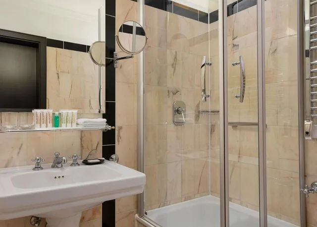 غرفة ديلوكس بسرير كينج، Le Meridien Grand Hotel Nurnberg 9/9