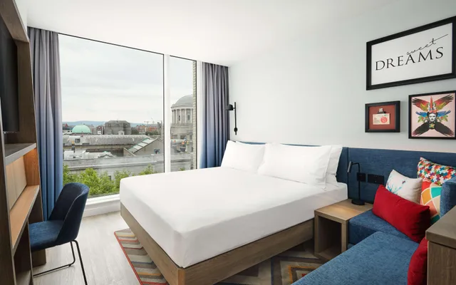 غرفة بسرير مزدوج بإطلالة على المدينة، Hampton By Hilton Dublin City Centre 1/3