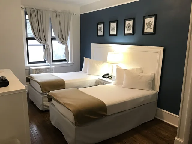 غرفة قياسية بسريرين منفصلين، Long Beach Hotel 2/2