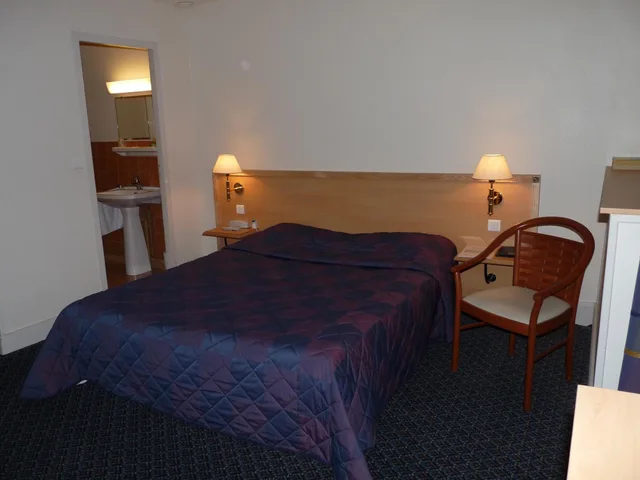 غرفة مفردة، Hotel Le Bourbon 2/5