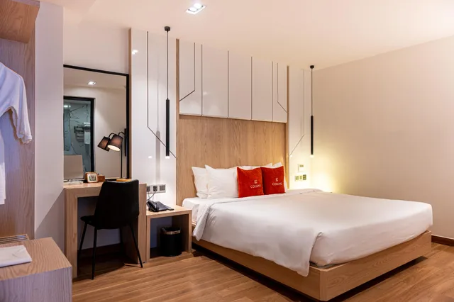Superior, Double Bed, No Window, Colline Dalat 1/2